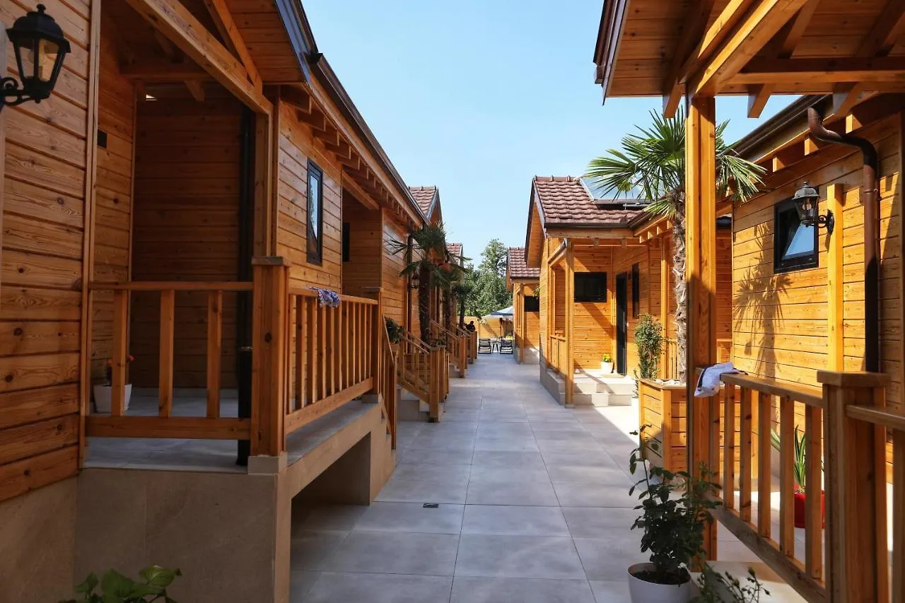 Hotel Bujtina Siar à Pogradec Maison d'hôtes
