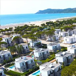 Parrot's Plazhi San Pietro